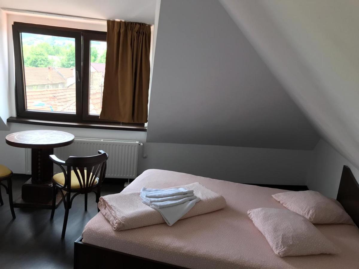 La Nuc Residence Braşov Extérieur photo