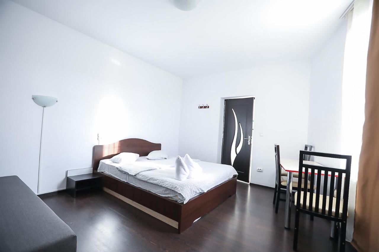 La Nuc Residence Braşov Extérieur photo
