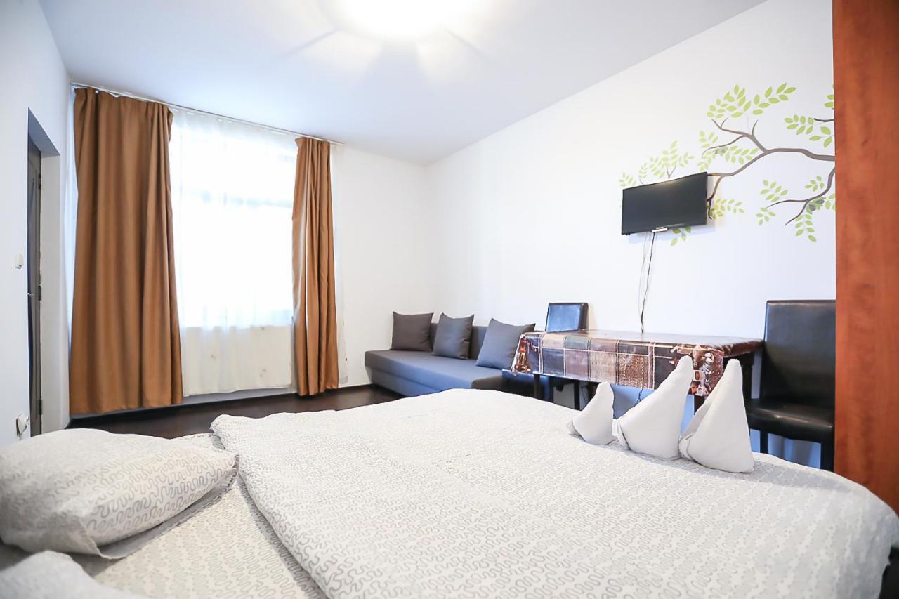 La Nuc Residence Braşov Extérieur photo